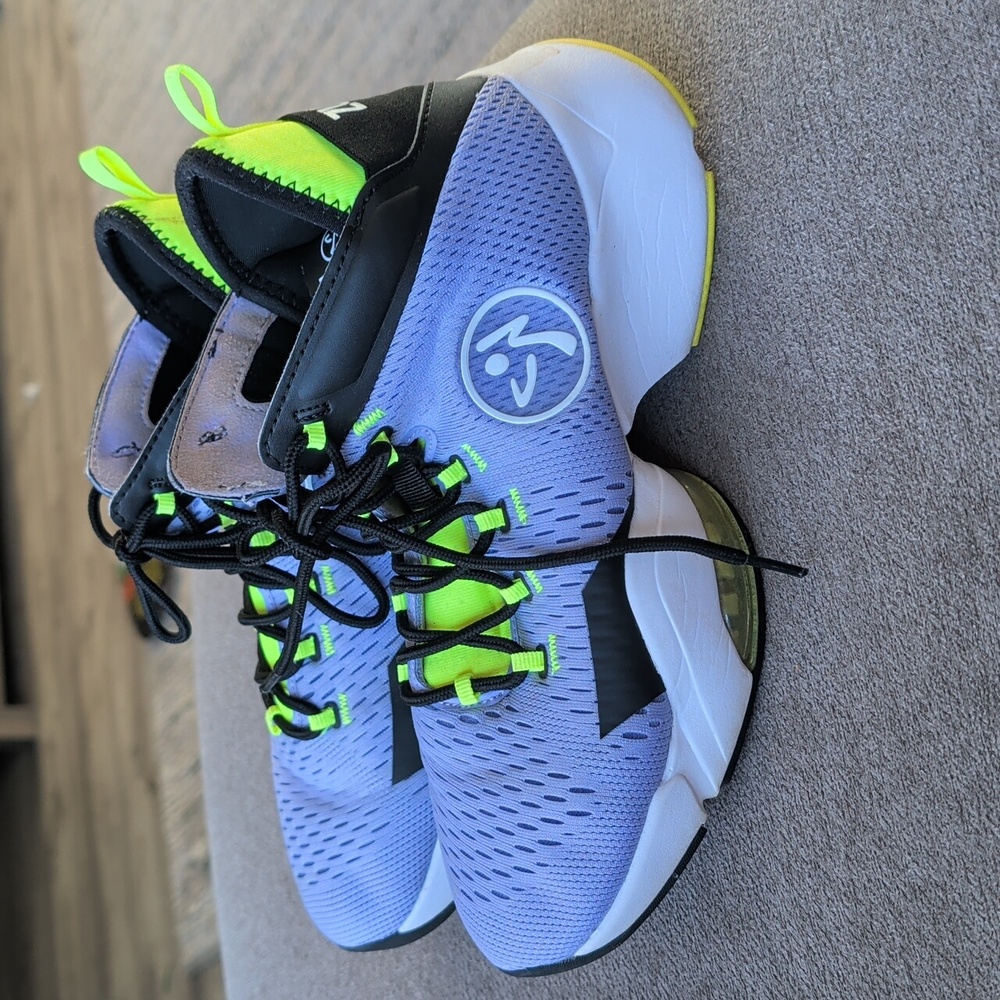 Zumba air stomp funk shoes, purple Z1F00010 woman’s size 9.